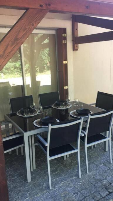 Le N5 Des Hauts De Sarlat Apt Duplex Clim, Piscine, Parking ภายนอก รูปภาพ