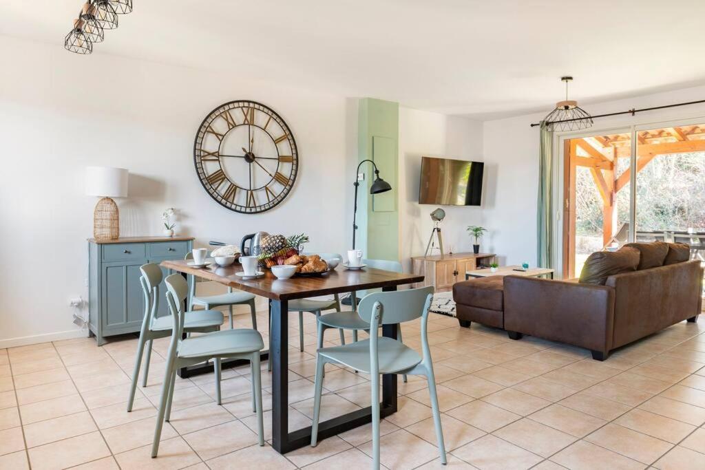 Le N5 Des Hauts De Sarlat Apt Duplex Clim, Piscine, Parking ภายนอก รูปภาพ